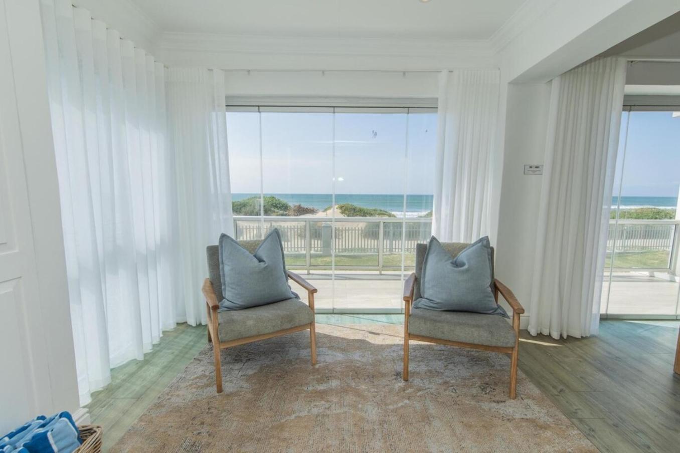 Luxury On The Beach Port Elizabeth Exterior foto